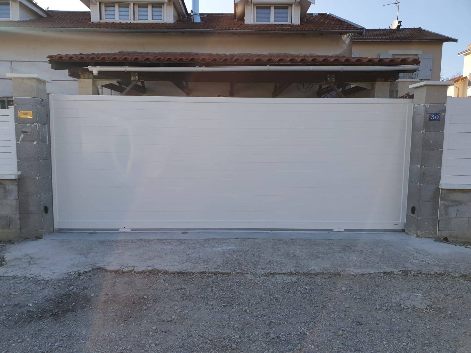 Fournisseur de carport 2 voitures en aluminium Craponne 69290 Rhône