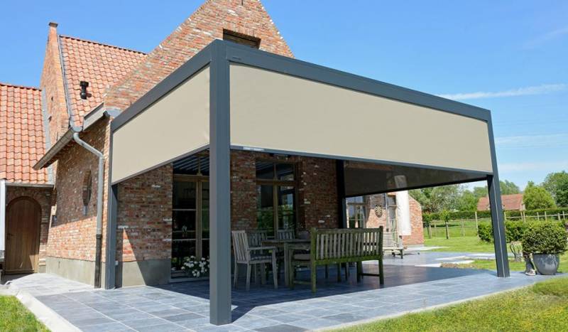 Screen latéraux sur pergola sur mesure à Lyon