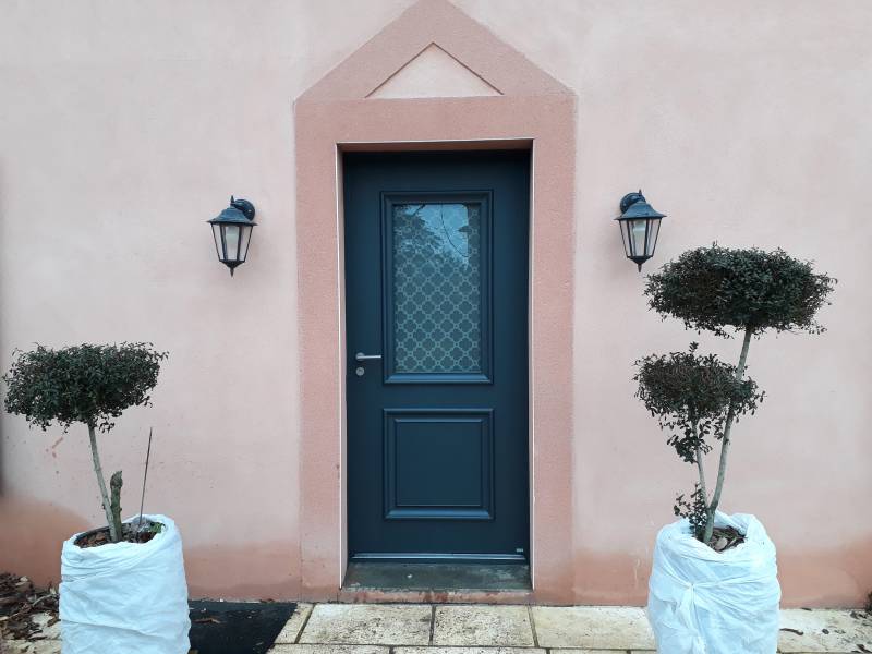Porte d'entrée sur mesure en aluminium