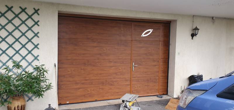 Porte de garage sectionnelle