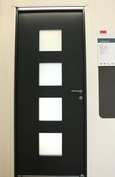 Porte sur mesure en aluminium à Saint bonnet de Mure