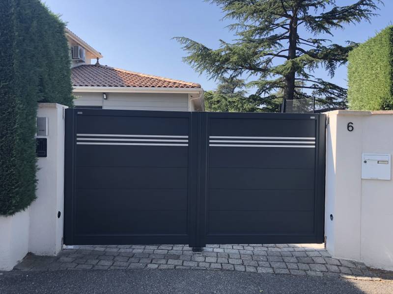 Portail motorisé sur mesure