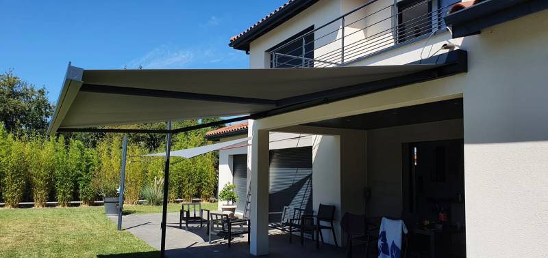Pergola à toile