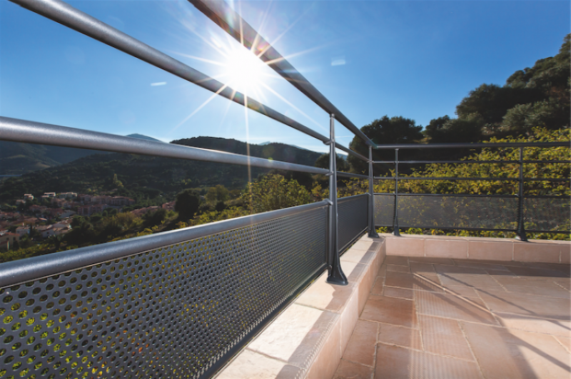 Garde-corps en aluminium pour terrasse à Lyon