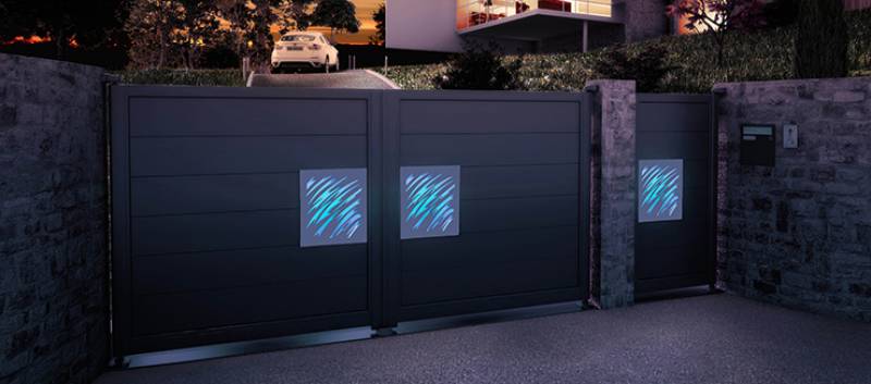 Portail en aluminium sur mesure lumineux à Saint Bonnet de Mure