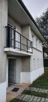 Installation d'un garde-corps sur balcon