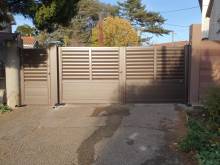 Portail persiennisé