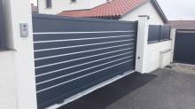 Portail coulissant en aluminium