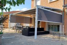 Installation d'une pergola à toile enroulable avec rideaux motorisés à Janneyrias