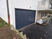 Porte de garage sectionnelle intégrale avec portillon à Chambéry